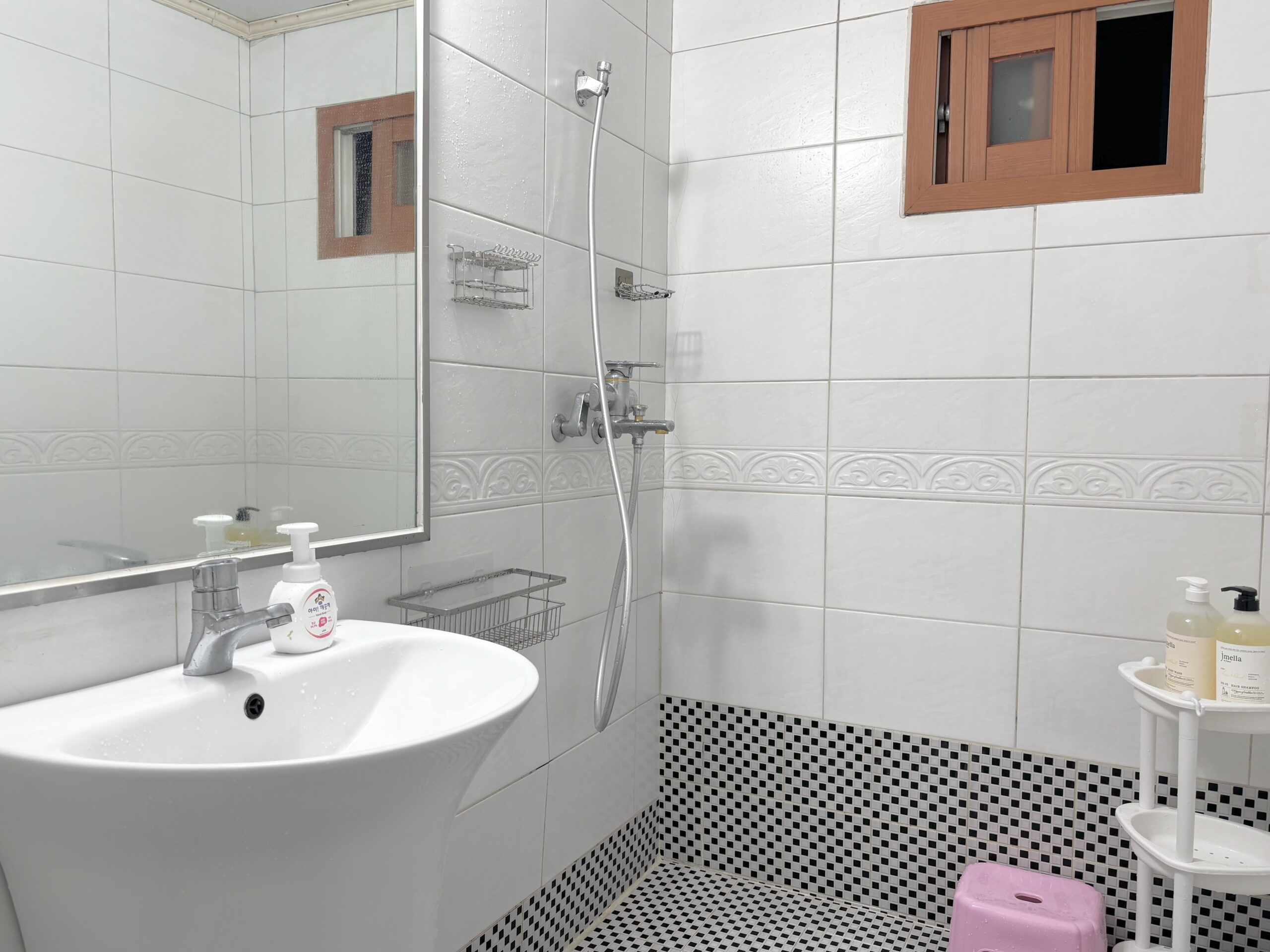 온담, 보통의 가치 gallery image