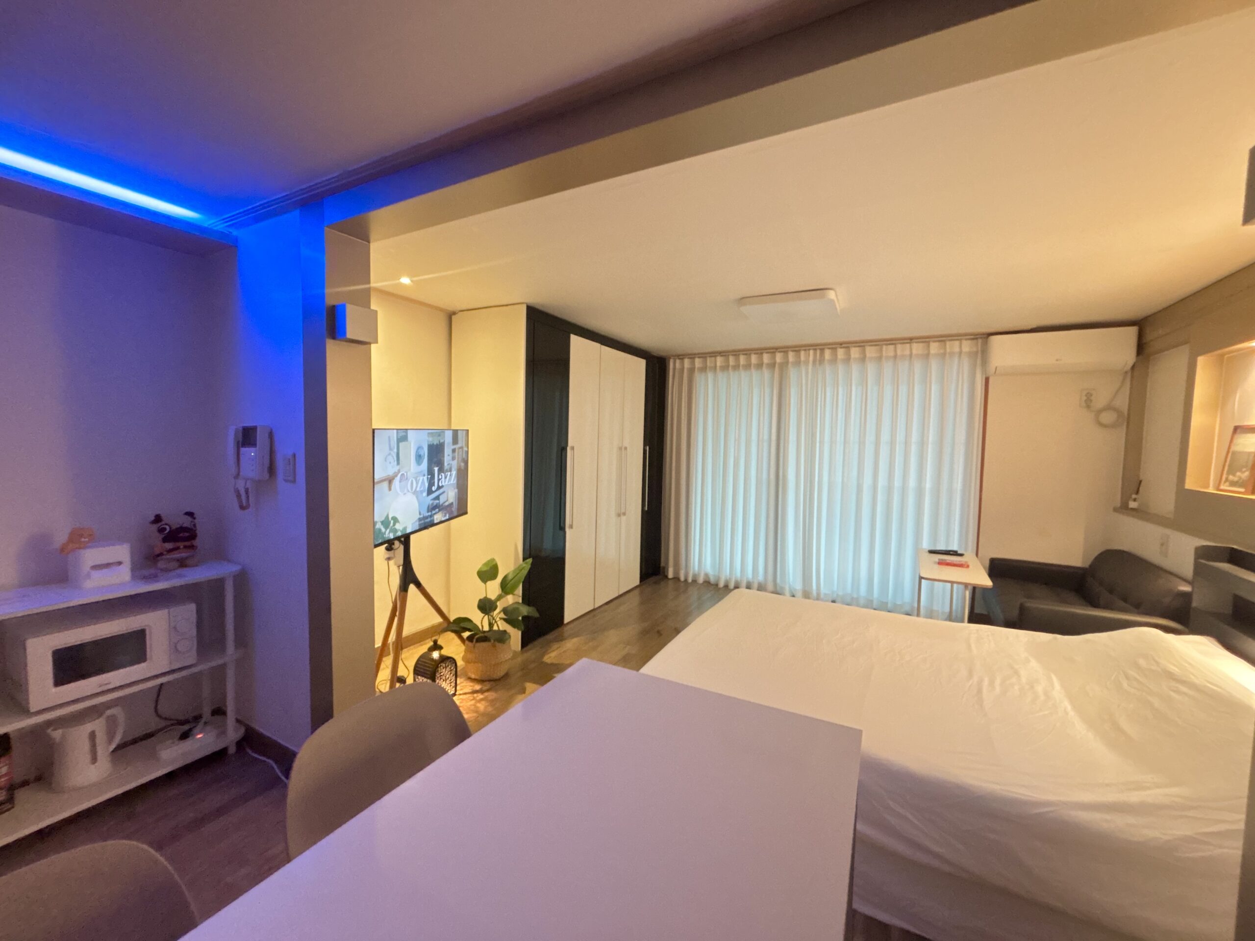 Suzak, each life, each artwork gallery image