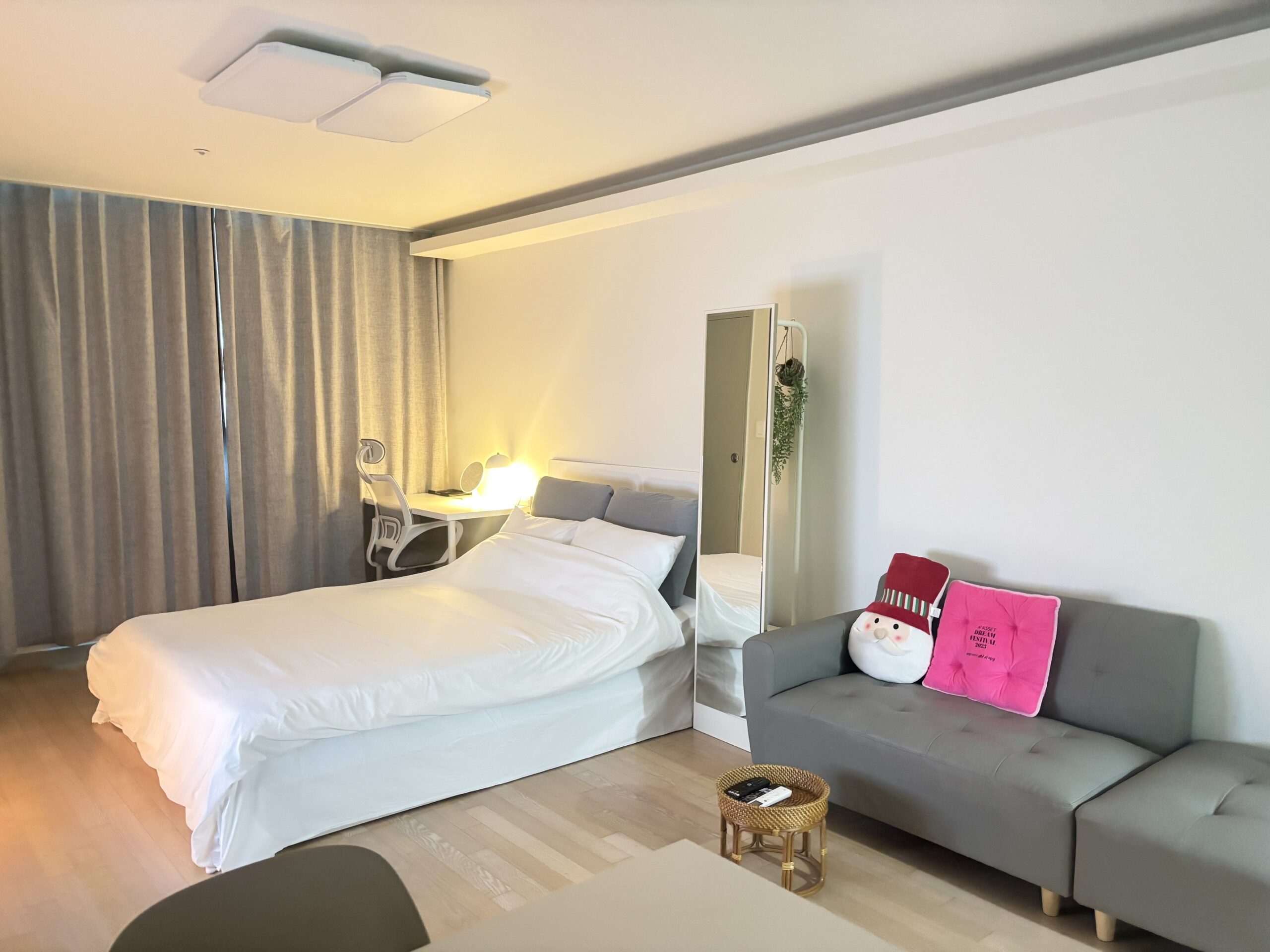 Zanzan, gentle toast to your day gallery image