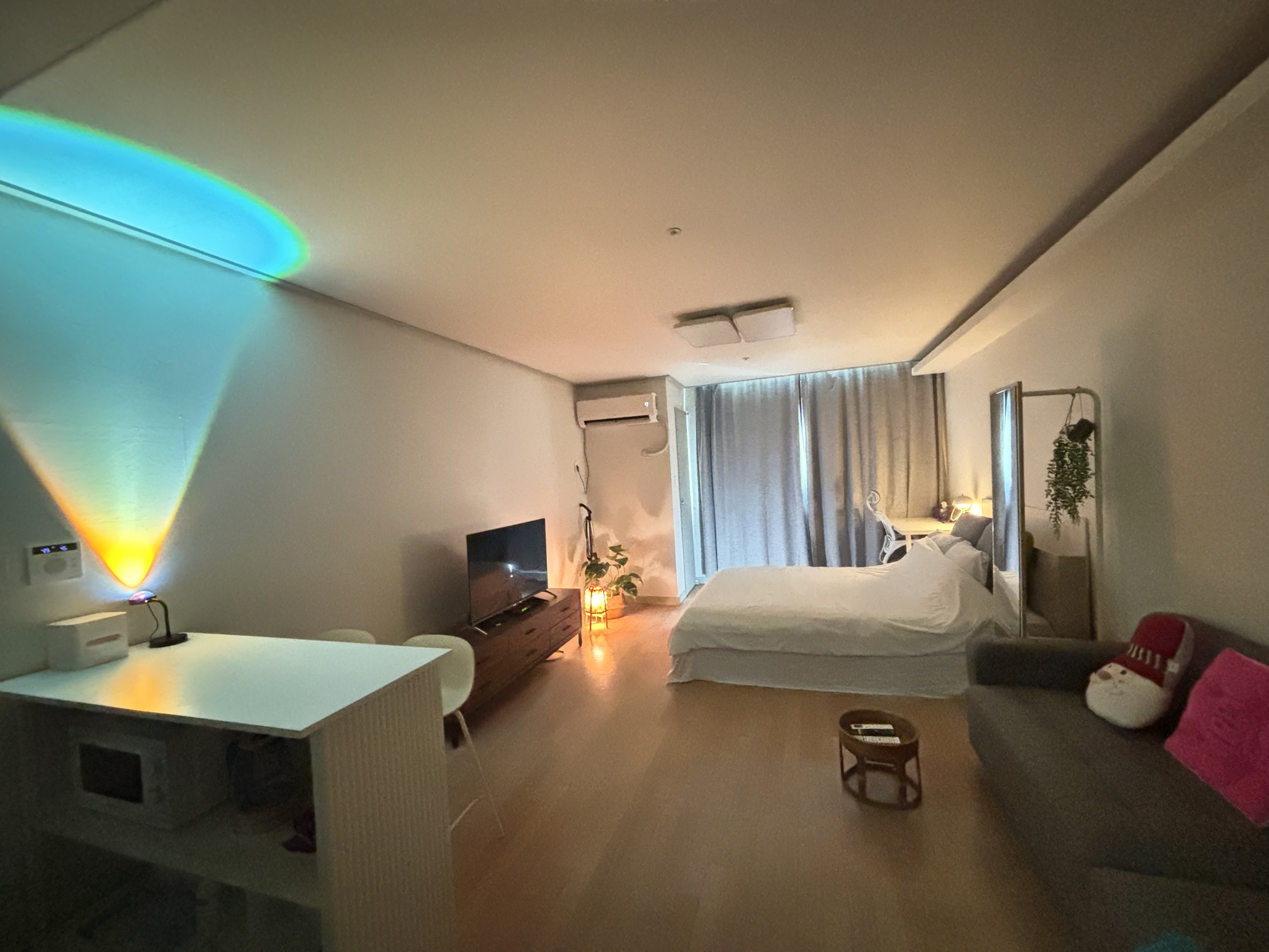 Zanzan, gentle toast to your day gallery image