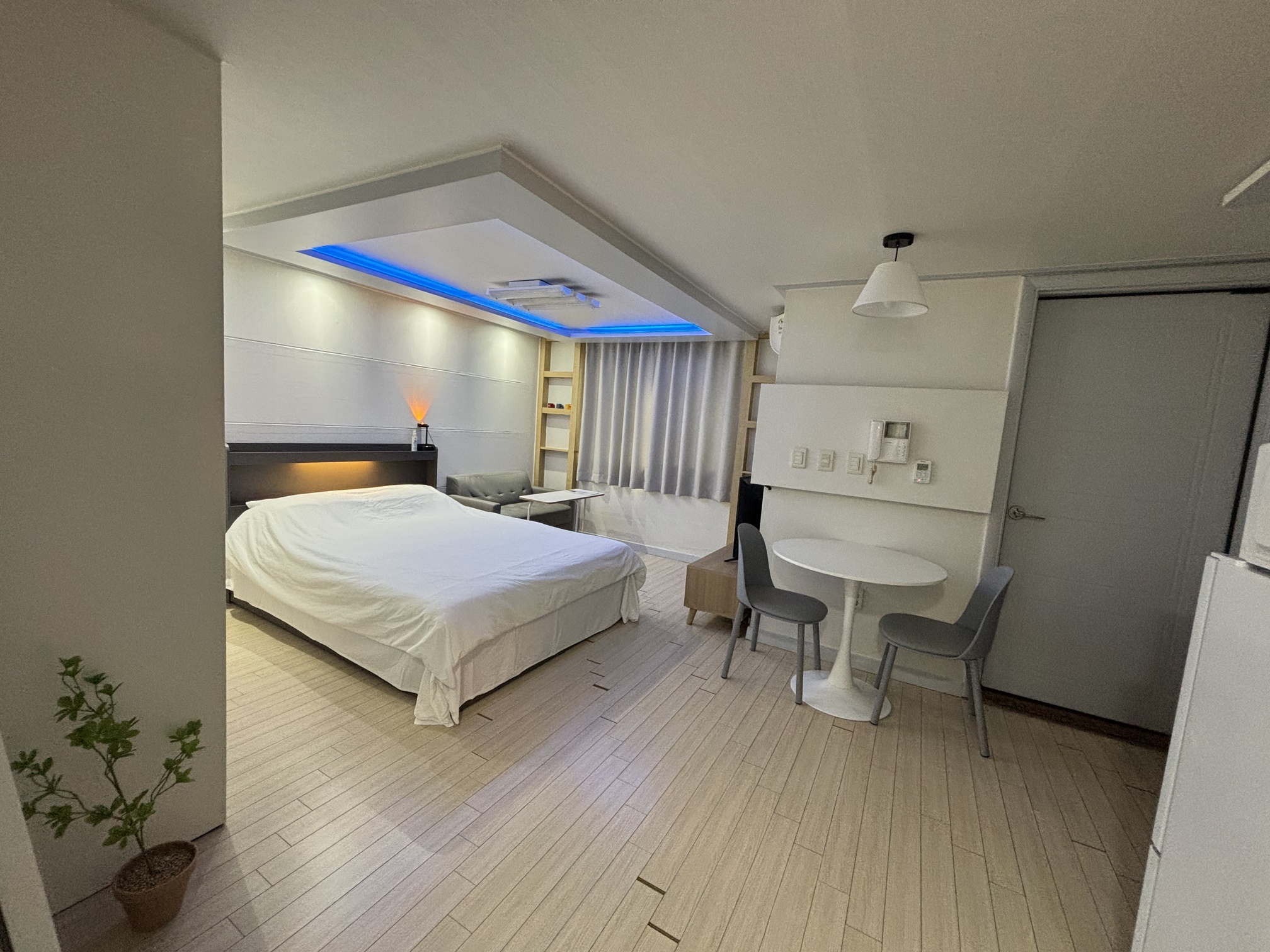 Bada, deep-dive to yourself gallery image