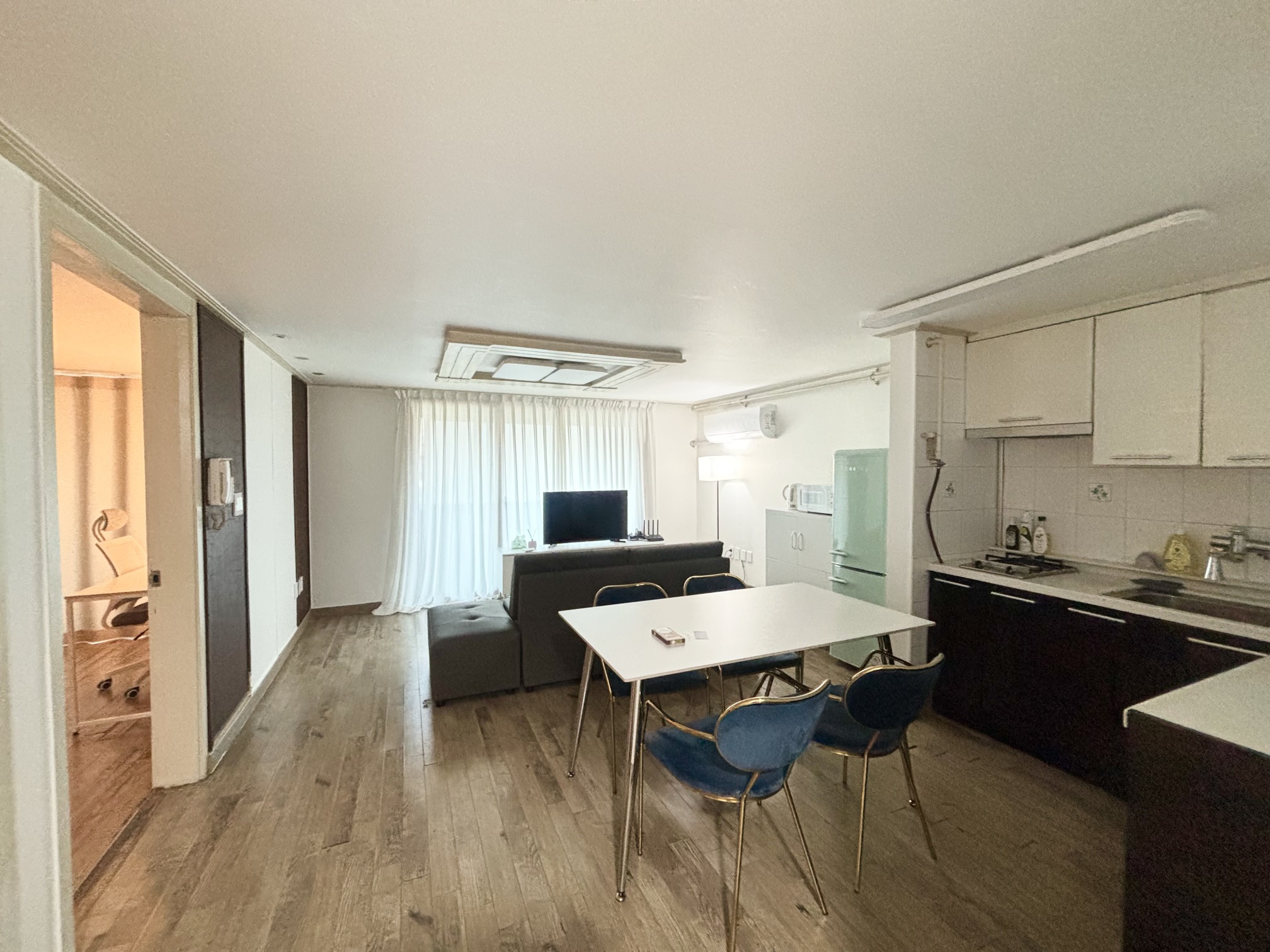 Doran, happy together gallery image