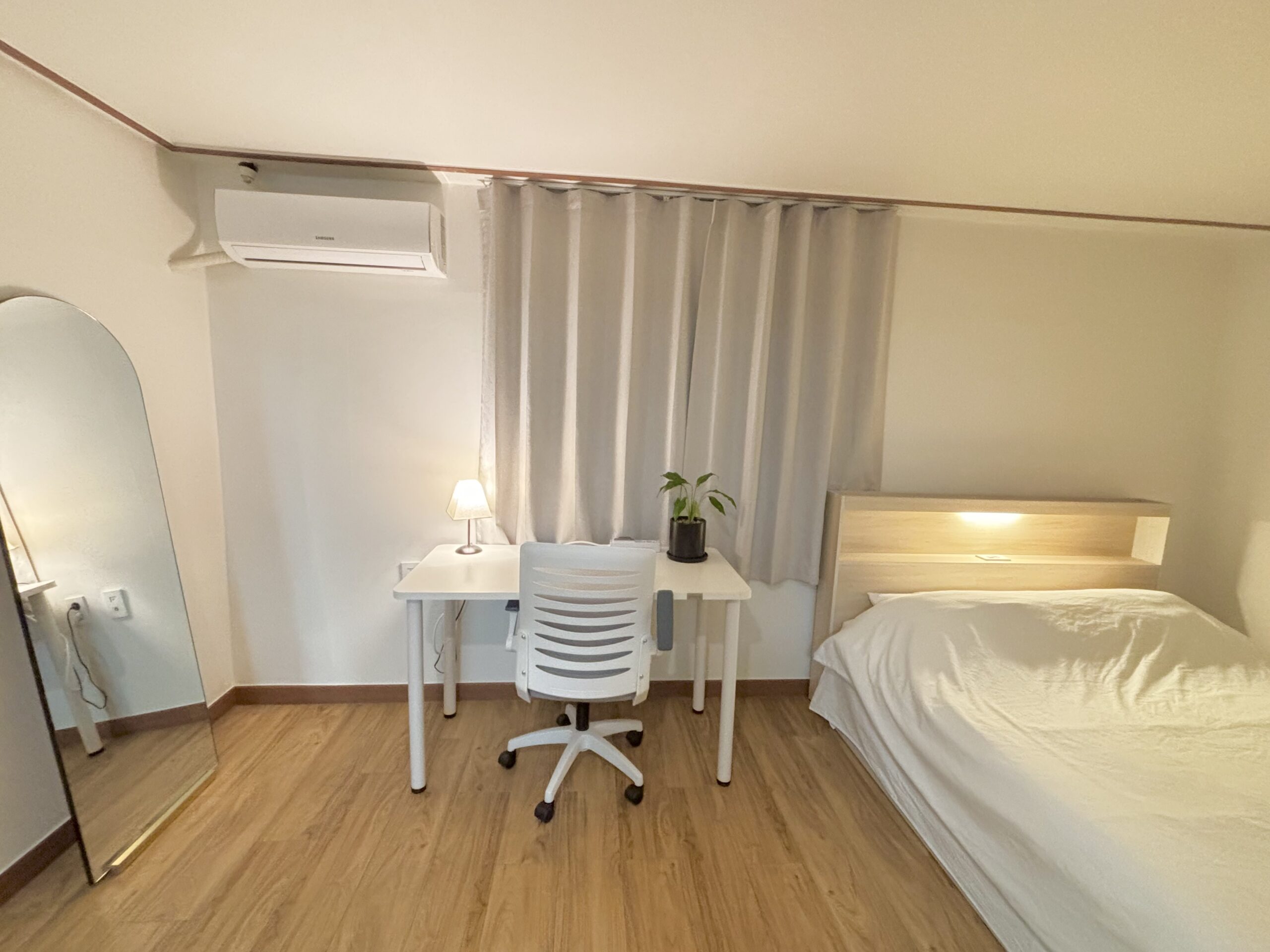 Boda, blue 12m above gallery image