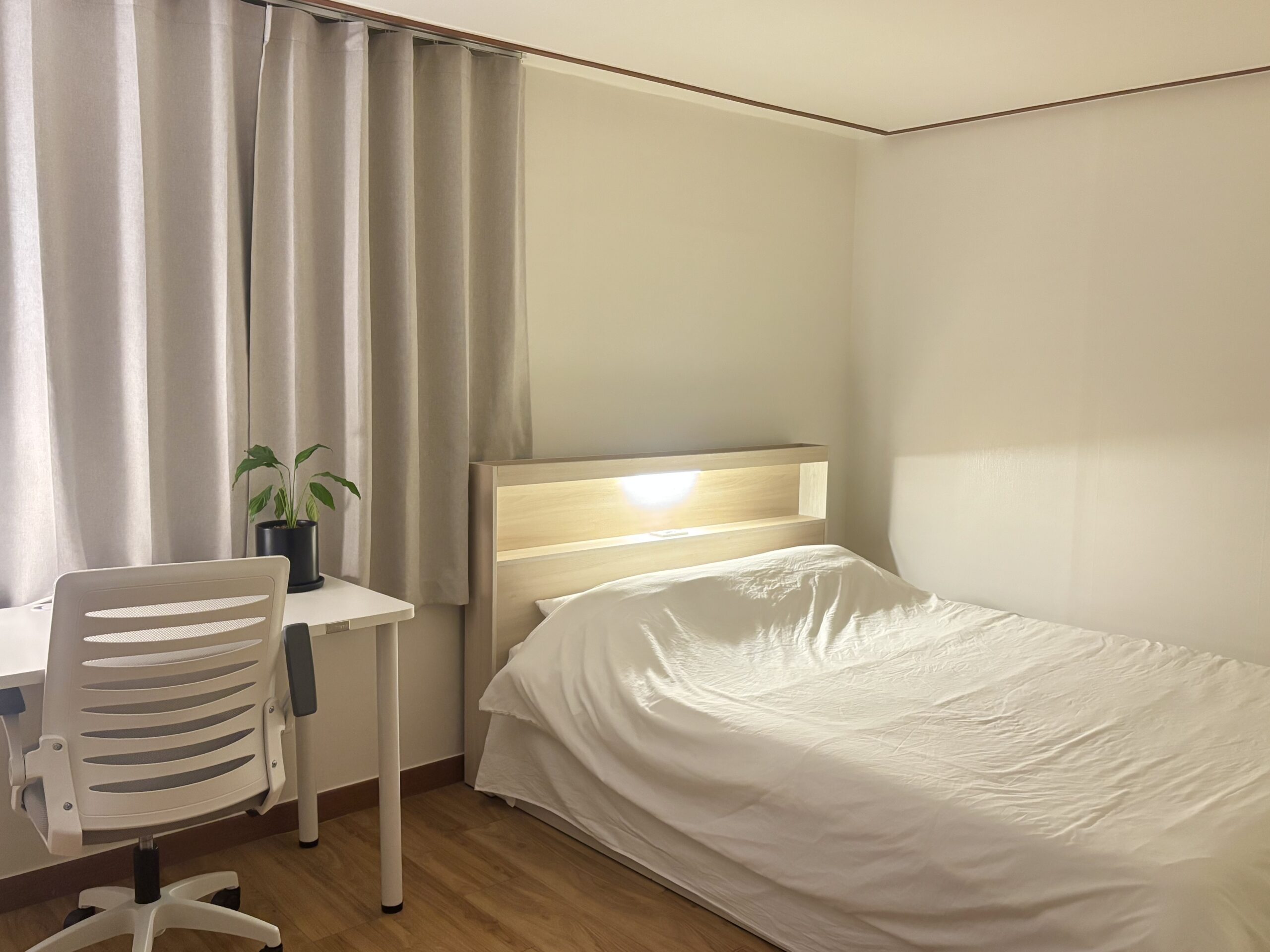 Boda, blue 12m above gallery image