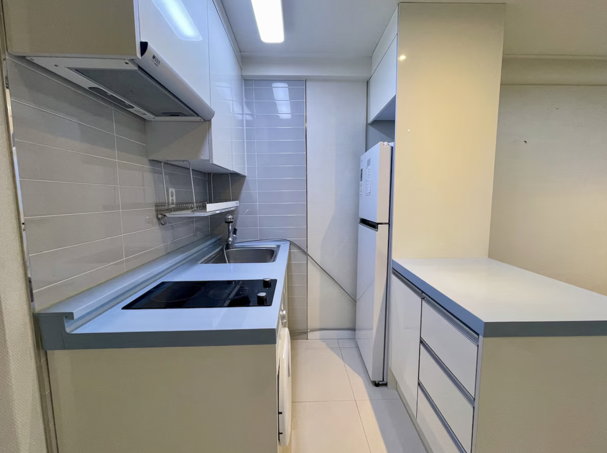 Goyo, Stillness in Motion gallery image