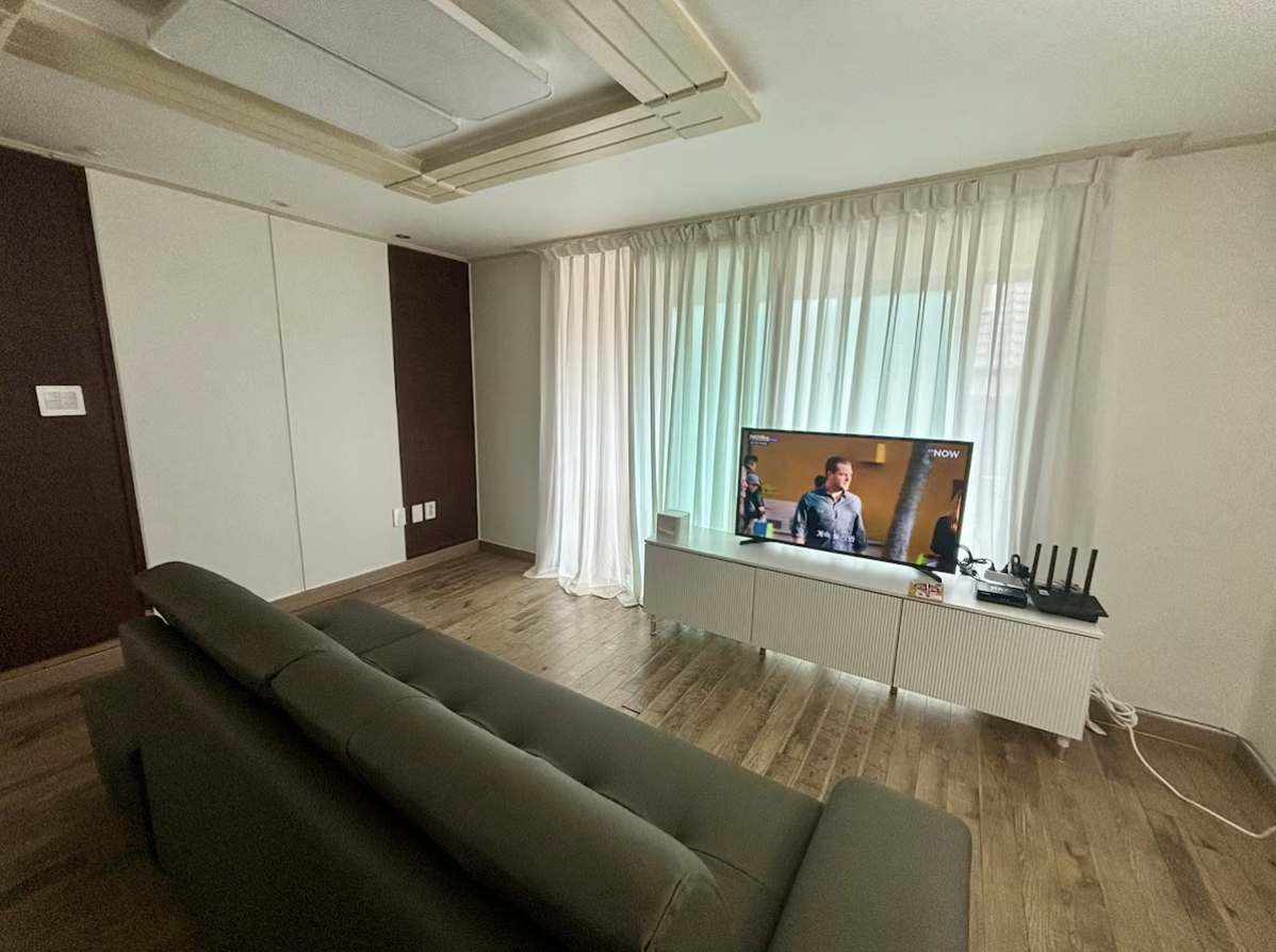 Doran, happy together gallery image